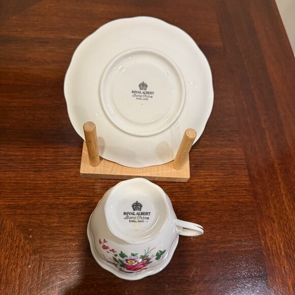 Royal Albert English Tea Cup and Saucer Set - Pink, Purple and Blue Flowers - Picture 6 of 6